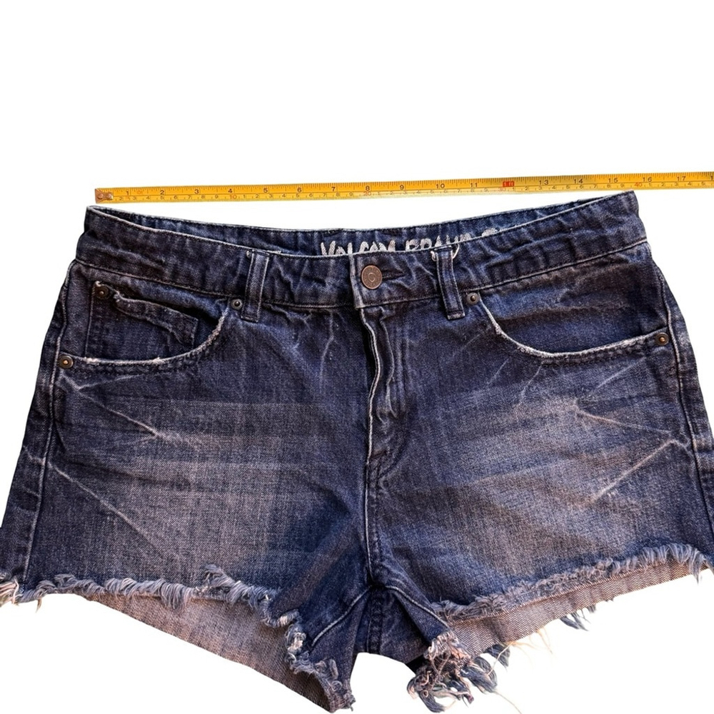 Volcom Y2K Denim Frayed Hem Shorts Size 28 Festival Distressed Denim Streetwear - Picture 9 of 12